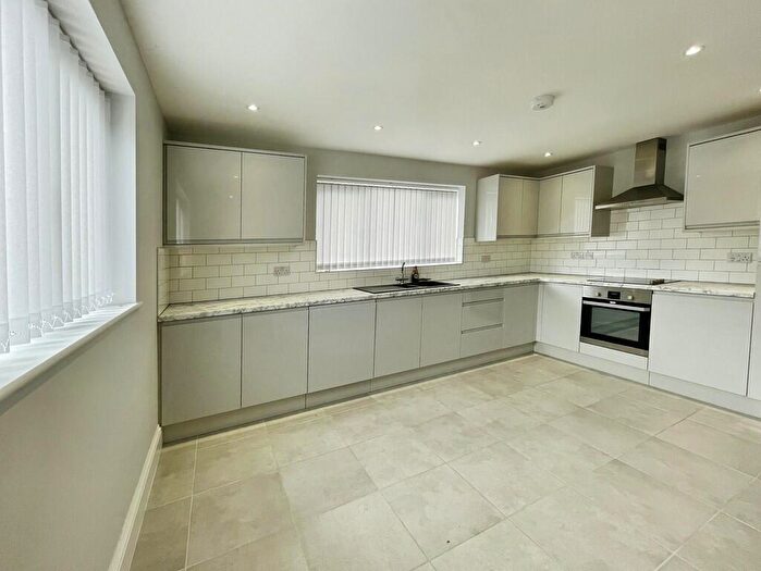 3 Bedroom Detached Bungalow To Rent In Wragby Road East, North Greetwell, LN2