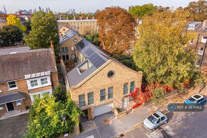2 Bedroom Terraced House To Rent In Zachary Mews, London, E3