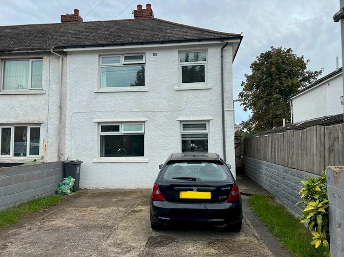 3 Bedroom House To Rent In Tweedsmuir Road, Cardiff, CF24