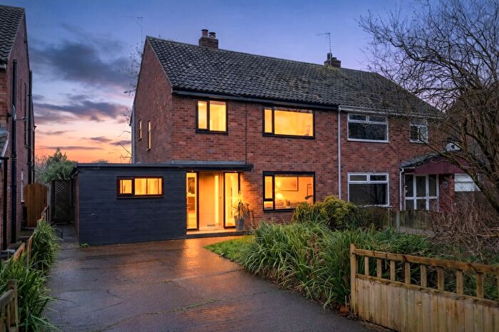 4 Bedroom Semi-Detached House For Sale In Ravenspoint, Barracks Lane, Ravensmoor, CW5