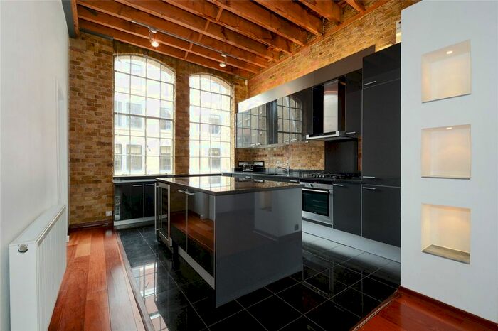 2 Bedroom Flat To Rent In Queen Elizabeth Street, London, SE1