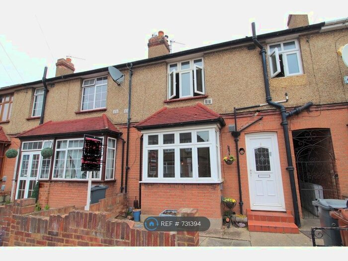 3 Bedroom Terraced House To Rent In Buckingham Avenue, Feltham TW14
