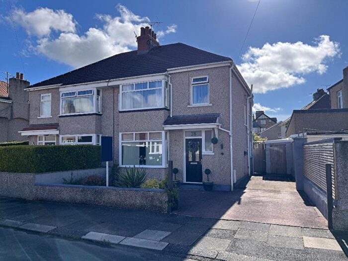 3 Bedroom Semi Detached House For Sale In South Avenue, Morecambe, LA4