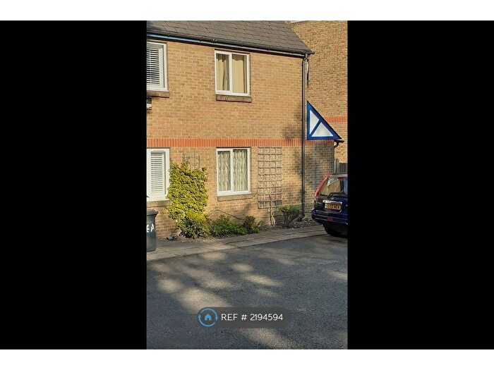 2 Bedroom End Of Terrace House To Rent In Sydenham Hill, London, SE26