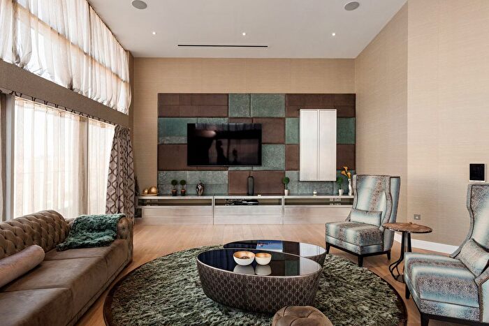 5 Bedroom Flat For Sale In Empire House, East Drive, London, NW9