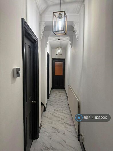 2 Bedroom End Of Terrace House To Rent In Alexandra Road, Croydon, CR0