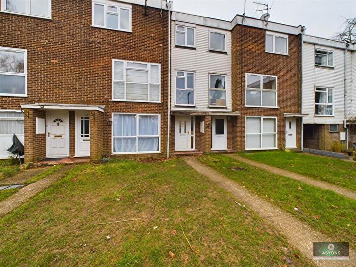 2 Bedroom House To Rent In Hyde Heath Court, Crawley, RH10