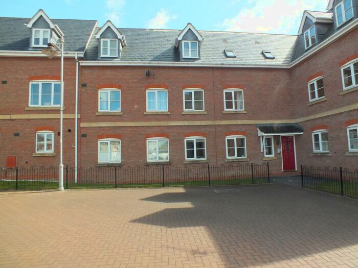 2 Bedroom Flat To Rent In Rumbush Lane, Dickens Heath, Solihull, B90