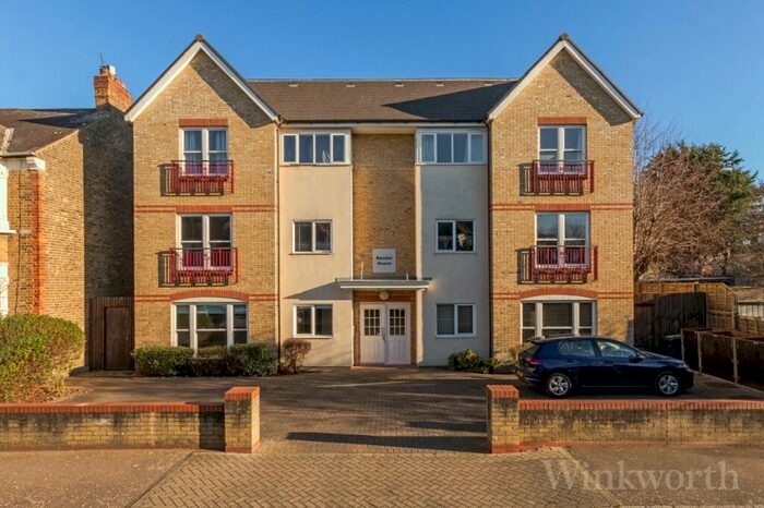 2 Bedroom Apartment To Rent In Carholme Road, London, SE23