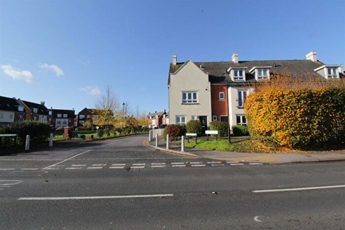 3 Bedroom End Of Terrace House To Rent In Palace Way, Woking, GU22