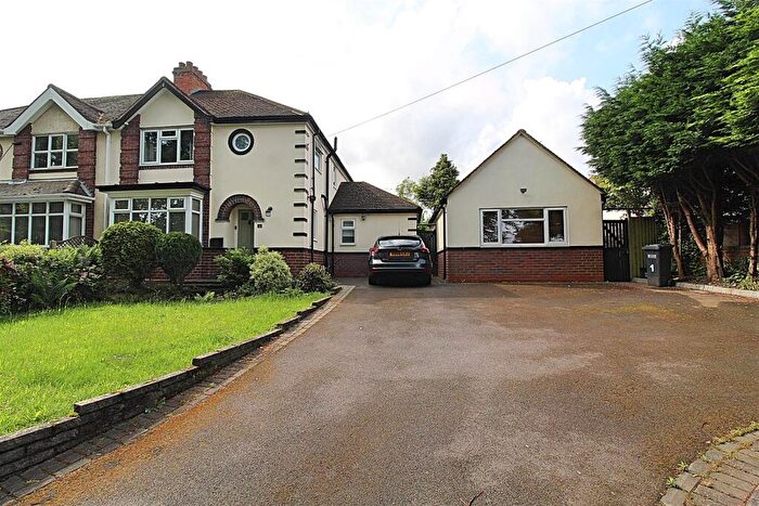 3 Bedroom Property For Sale In Chelmsley Lane, Marston Green, Birmingham, B37