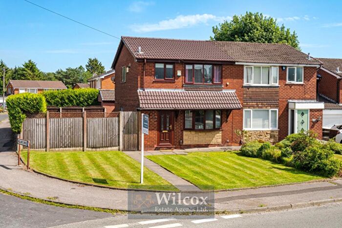 3 Bedroom Semi-Detached House For Sale In Somerton Road, Bolton, BL2