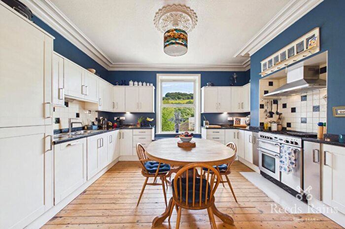 4 Bedroom Terraced House For Sale In Oldham Road, Ripponden, Sowerby Bridge, West Yorkshire, HX6