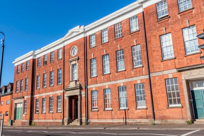 2 Bedroom Flat To Rent In Rectory Road, Rushden, NN10