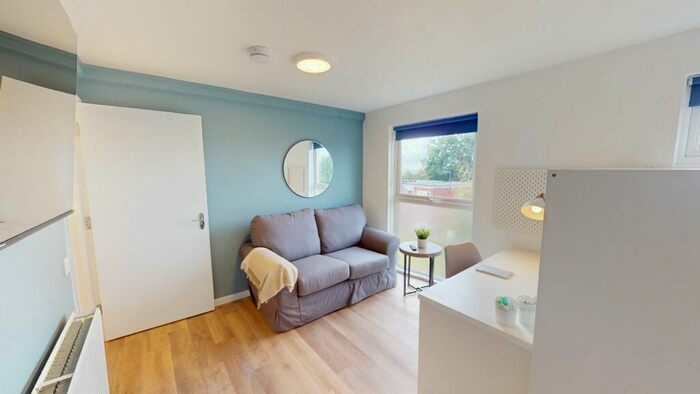 1 Bedroom Flat To Rent In Flat, Monterey Gardens, EX4