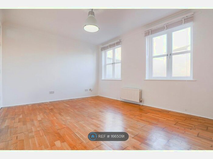 1 Bedroom Flat To Rent In Cavell Court, London, N19