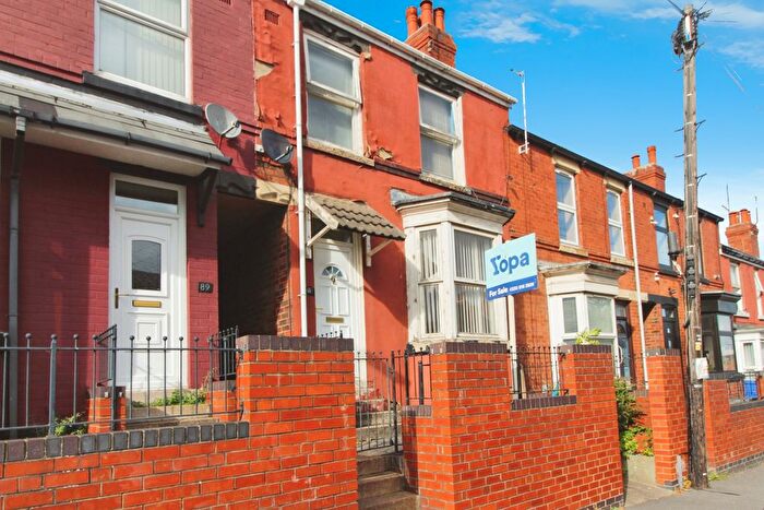 3 Bedroom Terraced House For Sale In Skelwith Road, Sheffield, S4