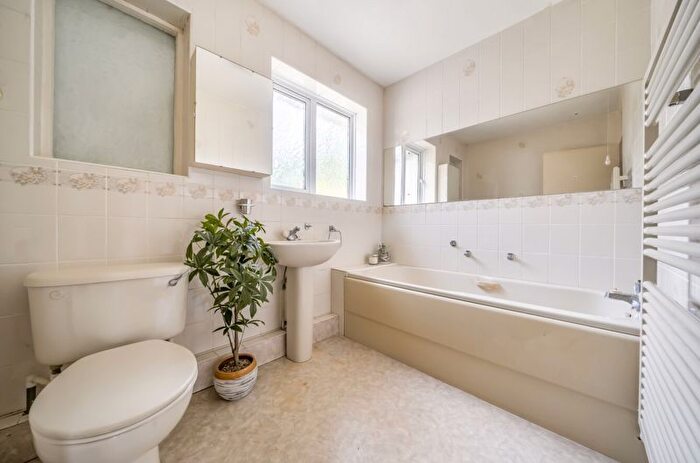 3 Bedroom Detached Bungalow For Sale In Downs Court Road, Purley, CR8