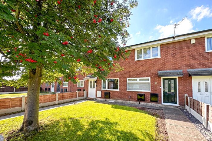2 Bedroom Terraced House For Sale In Bradwell Walk, Flixton, Manchester, M41