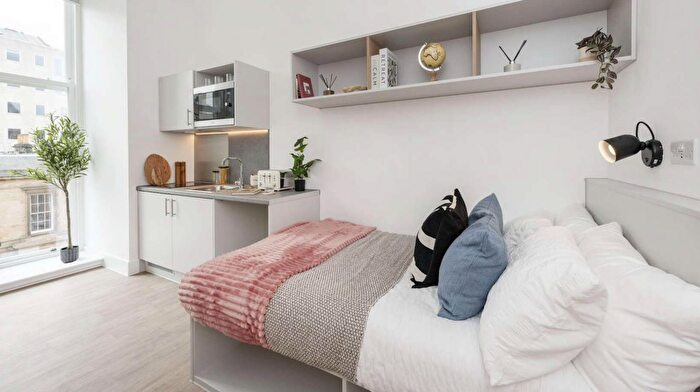 Studio To Rent In St Vincent Street, Glasgow, Glasgow City, G2