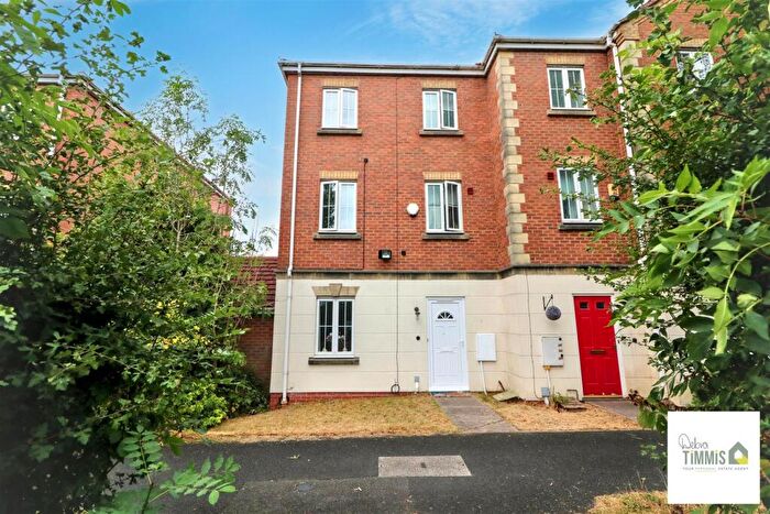 4 Bedroom Town House For Sale In Leek New Road, Baddeley Green, Stoke-On-Trent, ST2