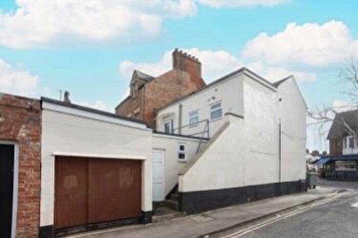 3 Bedroom Apartment To Rent In South Parade, Summertown, North Oxford, OX2