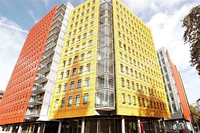 2 Bedroom Flat For Sale In Central St Giles Piazza, London, WC2H