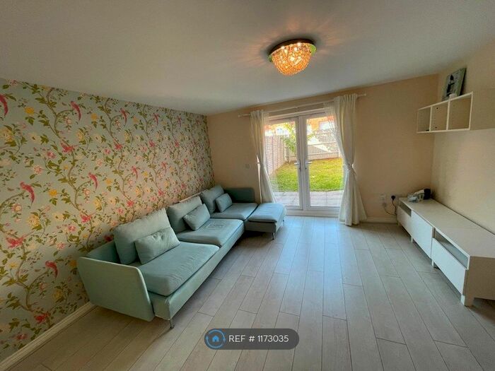 3 Bedroom Terraced House To Rent In Middlesex Road, Coventry, CV3