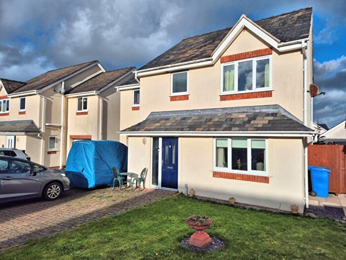 4 Bedroom Detached House For Sale In Maes Glyndwr, Cynwyd, Corwen, LL21