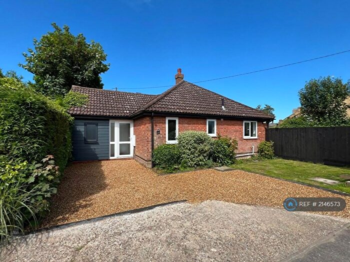 3 Bedroom Bungalow To Rent In Winstree Road, Stanway, Colchester, CO3