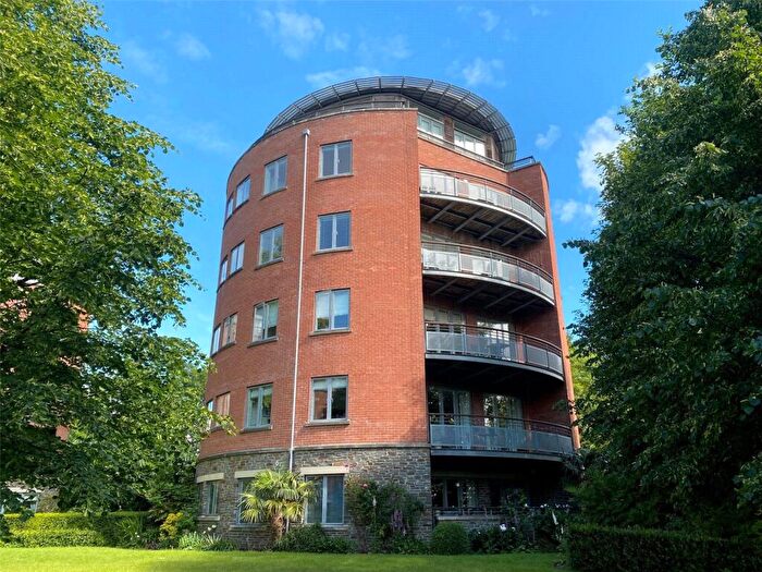 3 Bedroom Apartment For Sale In Alderman Tower, Redland, BS6