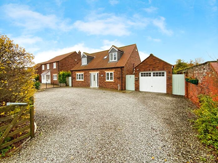 4 Bedroom Detached Bungalow For Sale In Main Street, Beeford, Driffield, YO25