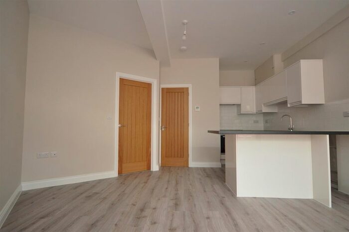 1 Bedroom Flat To Rent In Church Road, Trull, Taunton, TA3