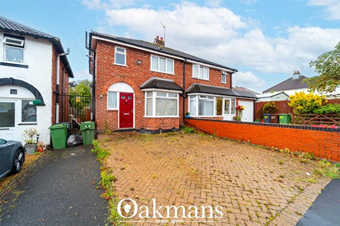 3 Bedroom Semi-Detached House For Sale In Kineton Road, Rubery, Rednal, Birmingham, B45