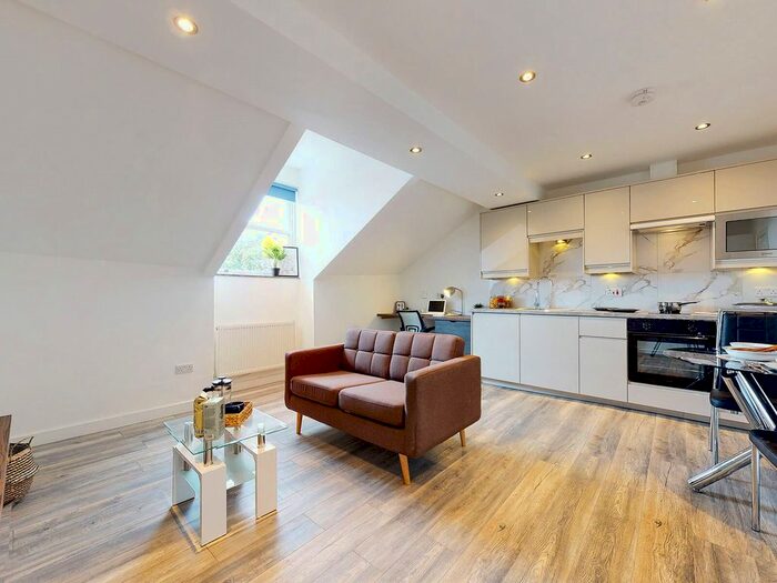 1 Bedroom Flat To Rent In Flat, Hyde Terrace #, LS2
