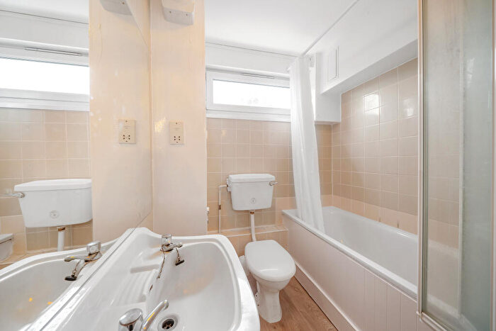 2 Bedroom Apartment To Rent In Fair Acres, BR2