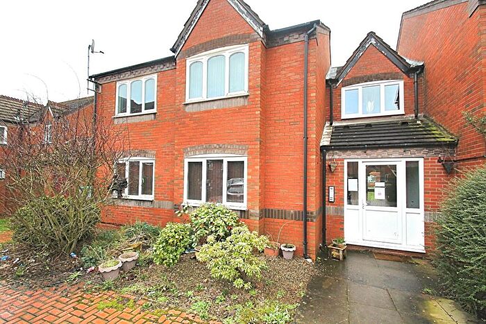1 Bedroom Apartment To Rent In Alexandra Way, Tividale, Oldbury, West Midlands, B69