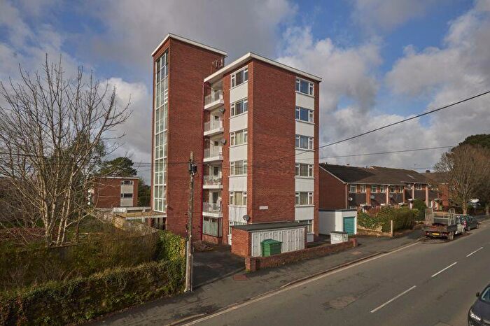 2 Bedroom Flat For Sale In St Leonards, Exeter, EX2