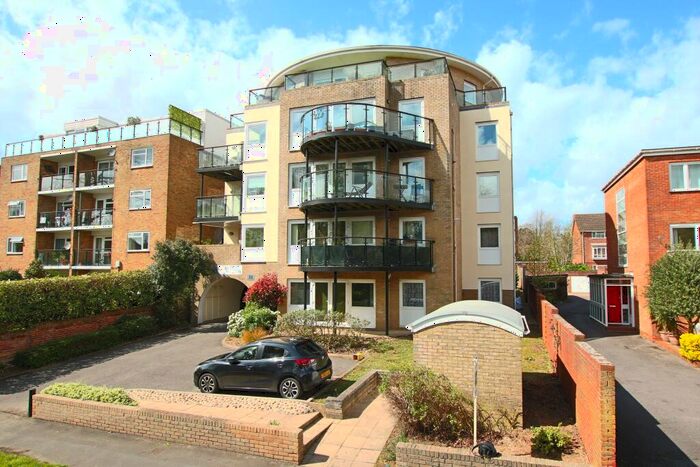 2 Bedroom Flat For Sale In Westwood Road, Southampton, SO17