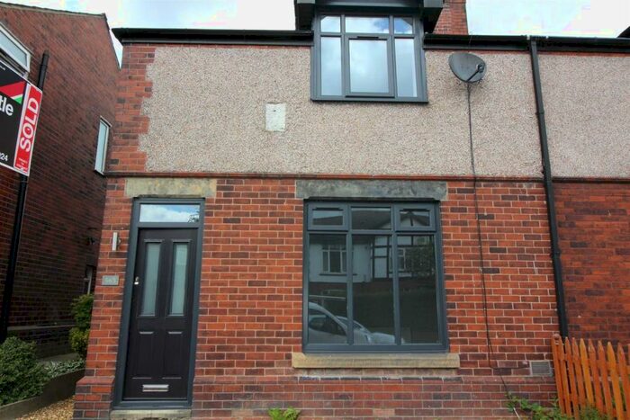 3 Bedroom Semi-Detached House To Rent In Rochdale Old Road, BL9