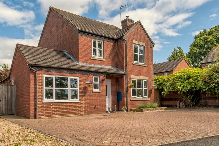 4 Bedroom Detached House For Sale In Mulberry Drive, Upton-Upon-Severn, Worcester, WR8