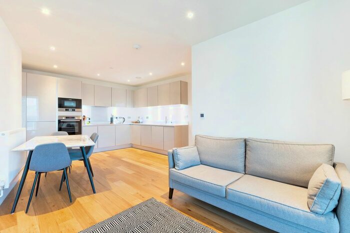 2 Bedroom Flat To Rent In Brick Kiln One, Lewisham, Station Road, Lewisham, London, SE13