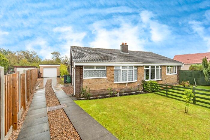 2 Bedroom Semi-Detached Bungalow For Sale In Newhall Drive, Bradford, BD6