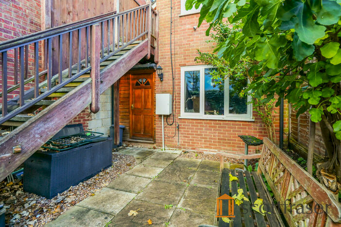 Studio To Rent In Cowley Road, East Oxford, OX4