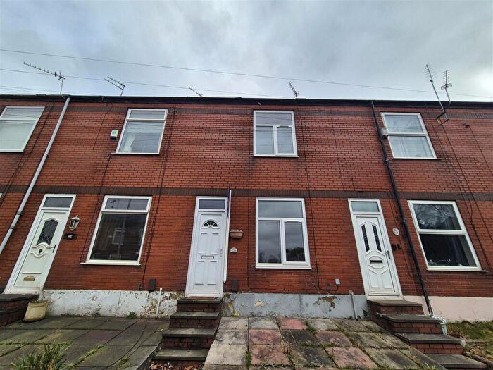 Terraced House To Rent In Dukinfield Road, Hyde, SK14