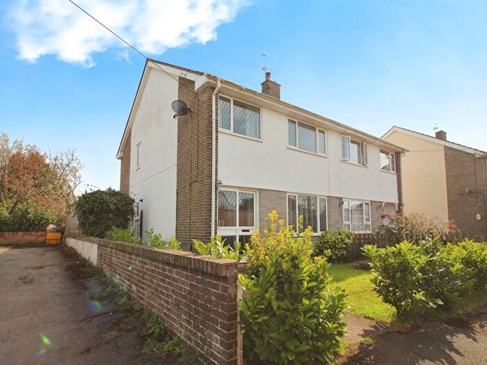 3 Bedroom Semi-Detached House For Sale In The Lovells, Easton-In-Gordano, Bristol, BS20
