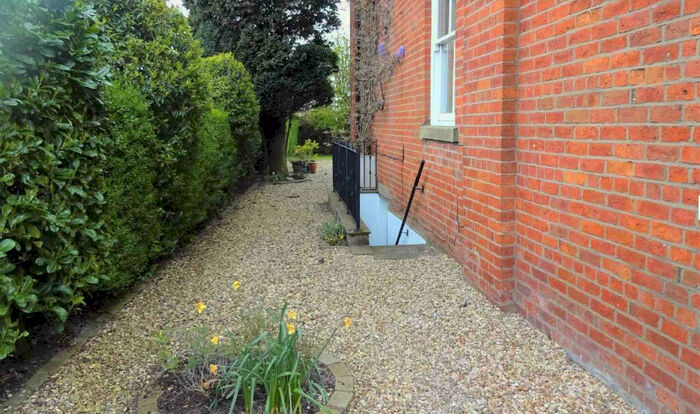 1 Bedroom Flat To Rent In Regent Drive, Fulwood, Preston, PR2