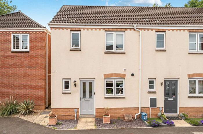 2 Bedroom Property For Sale In Raleigh Drive, Cullompton, EX15