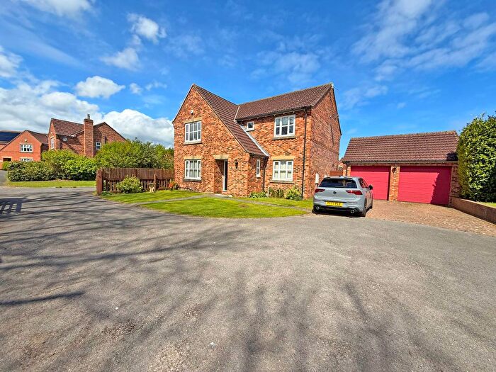 4 Bedroom Detached House For Sale In Rowan Fields, Crossgates, Scarborough, YO12