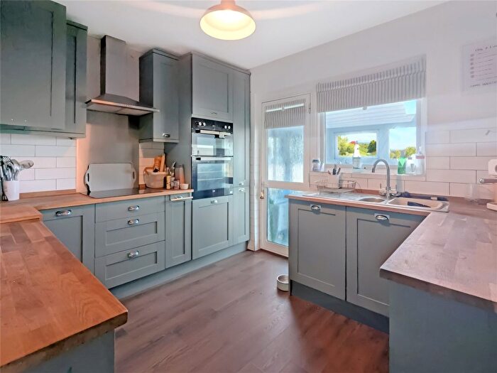 2 Bedroom Bungalow For Sale In Newton Abbot, Devon, TQ12